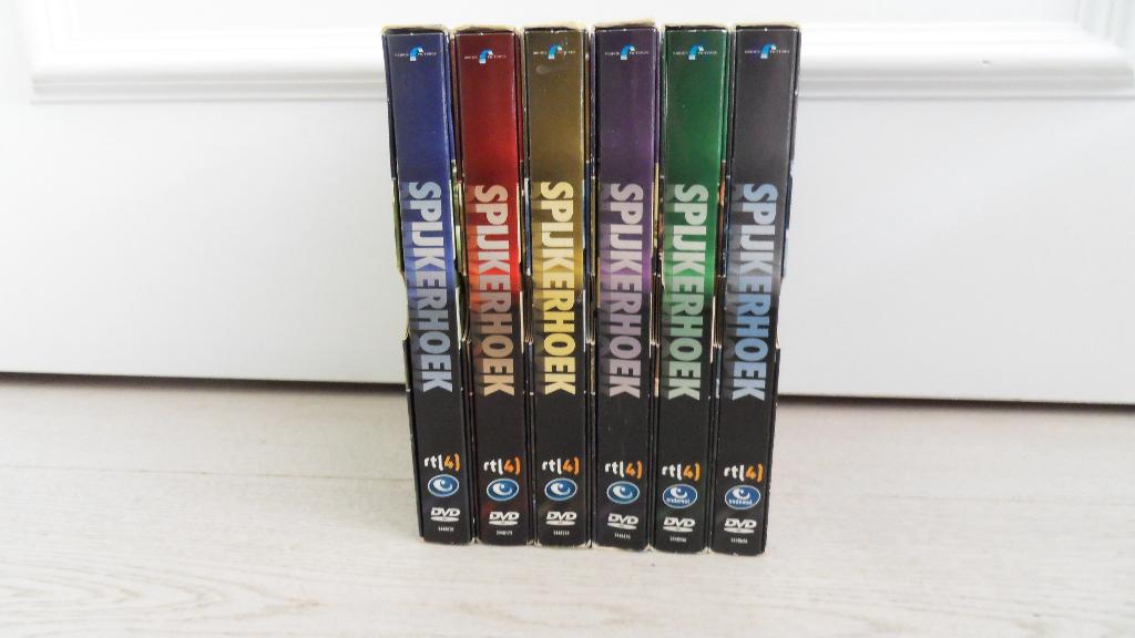 DVD : Spijkerhoek : Seizoen / Serie 1 t/m 6 : complete serie, Gebruikt, Alle leeftijden, Drama, Ophalen of Verzenden