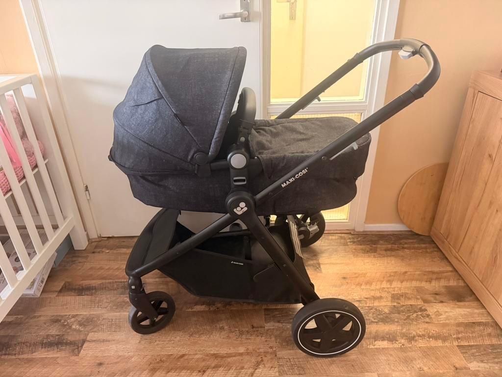 Maxi cosi  kinderwagen 2 in 1, Kinderen en Baby's, Kinderwagens en Combinaties, Ophalen, Zo goed als nieuw, Maxi-Cosi, Verstelbare duwstang