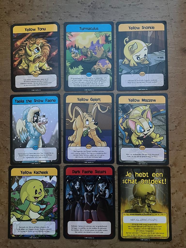 Neopets kaarten (9 stuks), Ophalen of Verzenden, Zo goed als nieuw, Meerdere kaarten