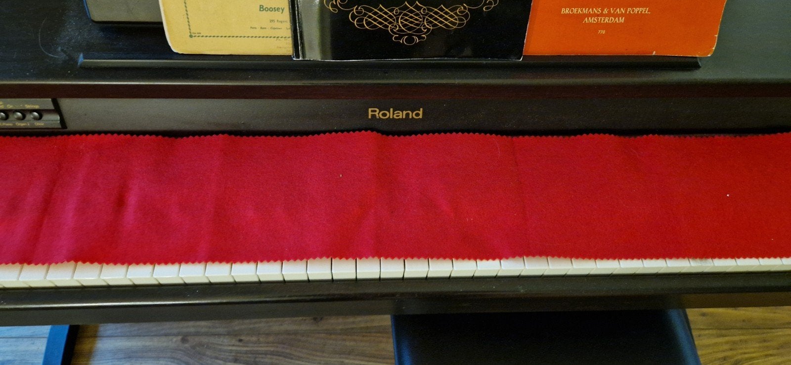 Roland elektrische piano - Goede staat, Muziek en Instrumenten, Piano's, Ophalen, Gebruikt, Zwart, Digitaal
