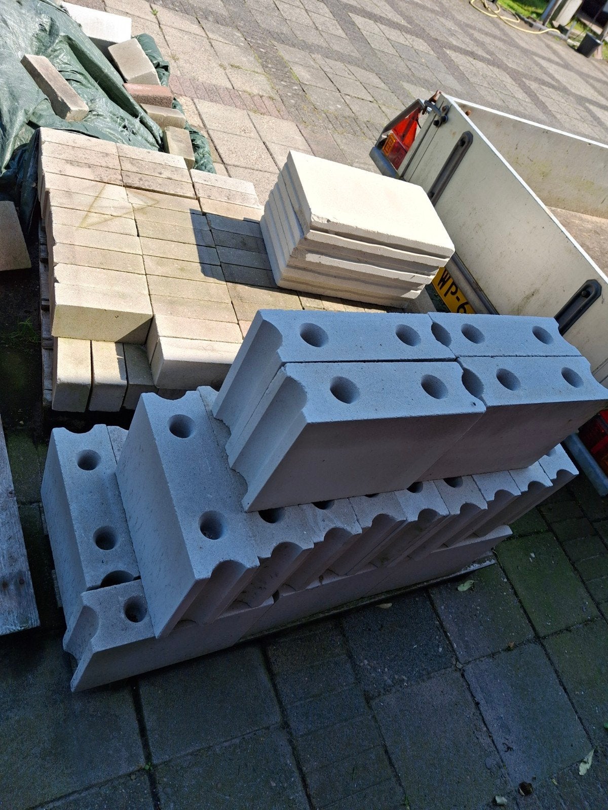 Kalkzandsteen blokken en stenen., Ophalen, Kalkzandstenen