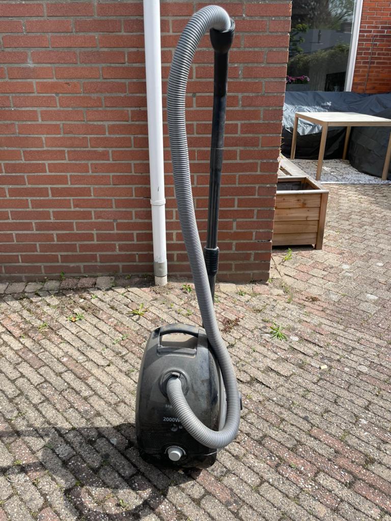 Stofzuiger. Motor werkt niet goed meer, Miele, 2000 watt of meer, Niet werkend, Sledestofzuiger