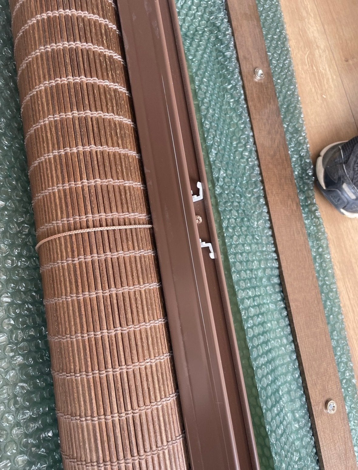 Luxe bamboe rolgordijnen (Abachi hout) donkerbruin japandi, Ophalen, 50 tot 100 cm, 150 tot 200 cm