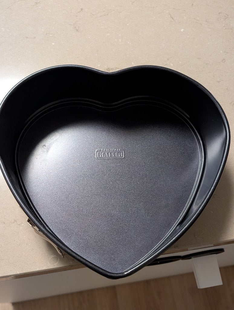 Kaiser Springform Cake Tin Heart, Ophalen of Verzenden, Gebruikt, Taarten, Bakvorm
