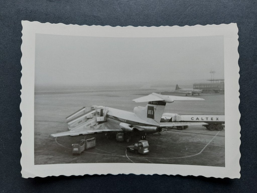 Foto van een BEA De Havilland DH.121 (F787), Ophalen of Verzenden, Gebruikt, Kaart, Foto of Prent