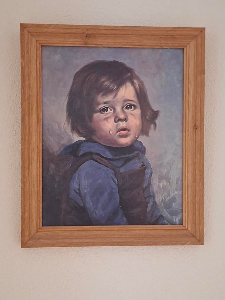 Vintage 'Crying Boy' schilderij in houten lijst, Ophalen of Verzenden
