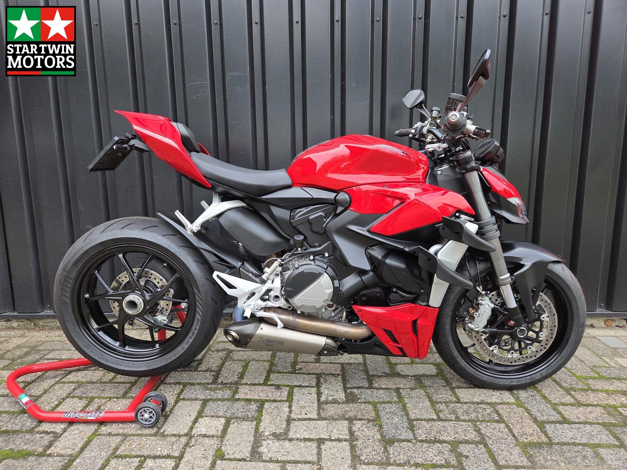Ducati Streetfighter V2, Motoren, Info@ducati.com, Ducati North Europe B.V., Maanweg 174
2516 AB  Den Haag, NL, ABS