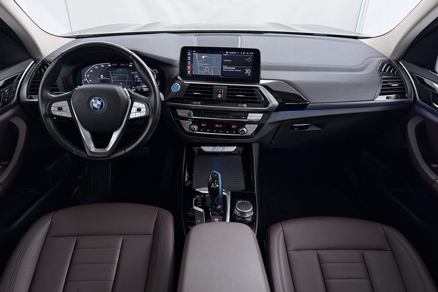 BMW iX3 Executive 80 kWh SOH 96% (PANORAMADAK, SFEERVERLICHT, Automaat, Achterwielaandrijving, Gebruikt, 110 €/maand