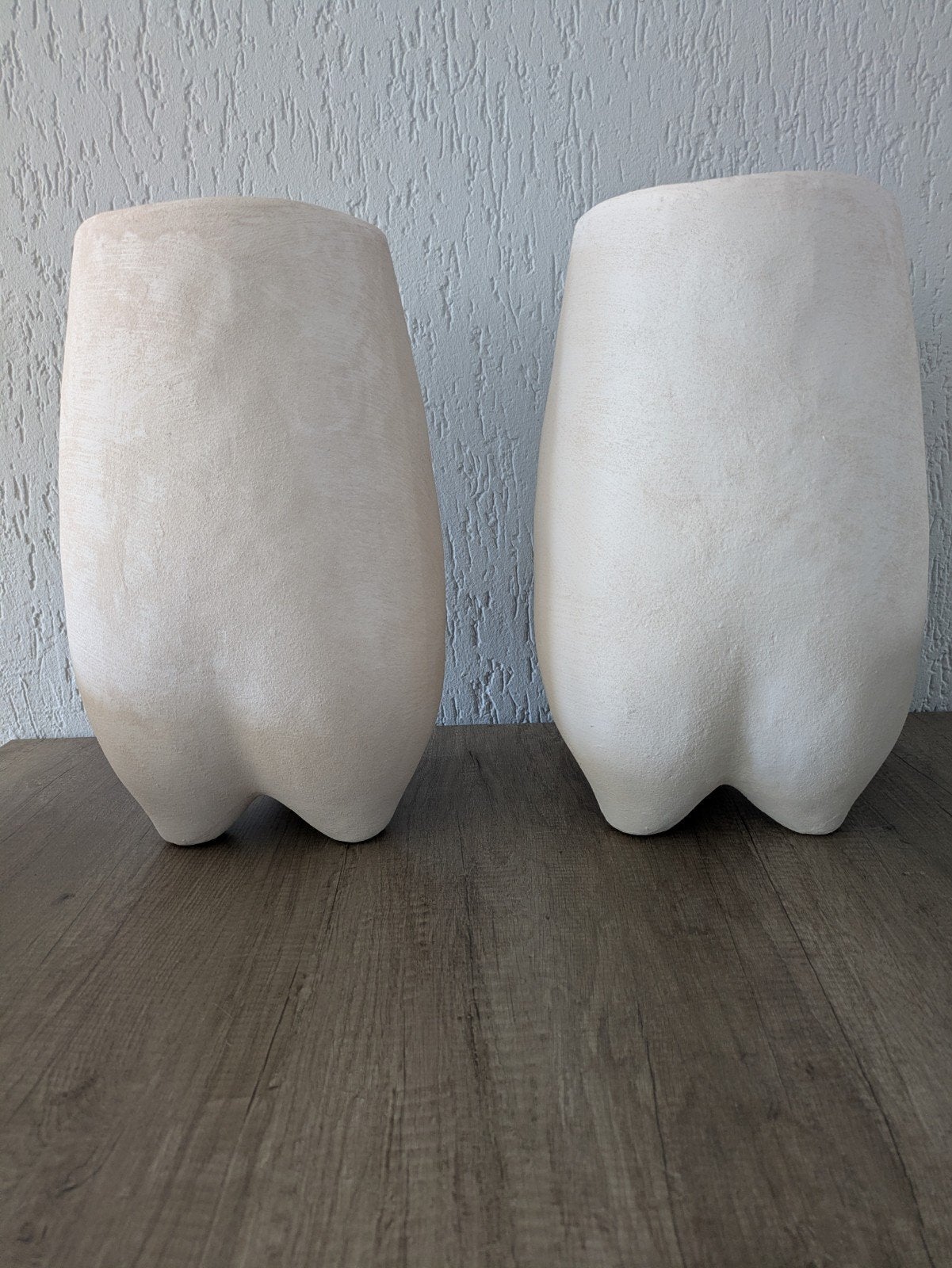 2 zeer mooie  bijzondere bloempotten, Ophalen, Rond, Zo goed als nieuw, Aardewerk
