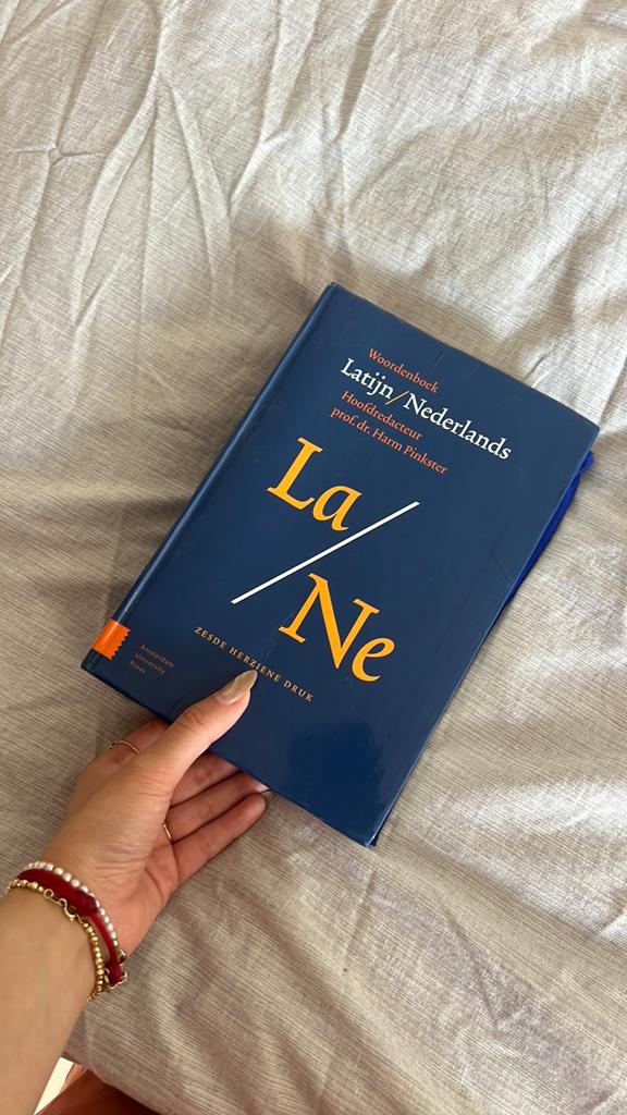 Latijn/Nederlands woordenboek, Boeken, Woordenboeken, Ophalen of Verzenden, Zo goed als nieuw, Overige uitgevers, Latijn