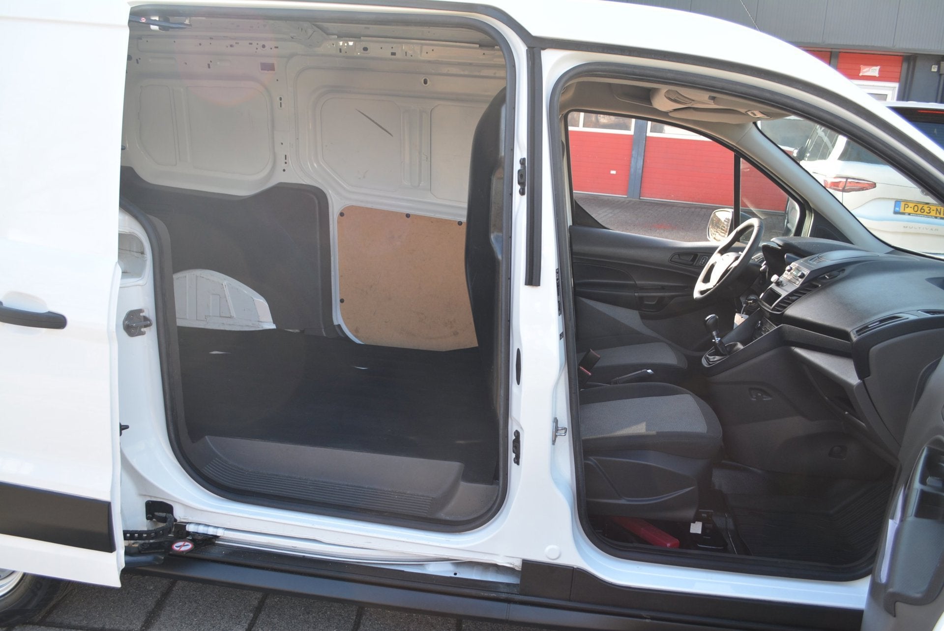 Ford Transit Connect 1.5 EcoBlue L2 Ambiente ( lange uitvoer, Voorwielaandrijving, Stof, Gebruikt, Euro 6