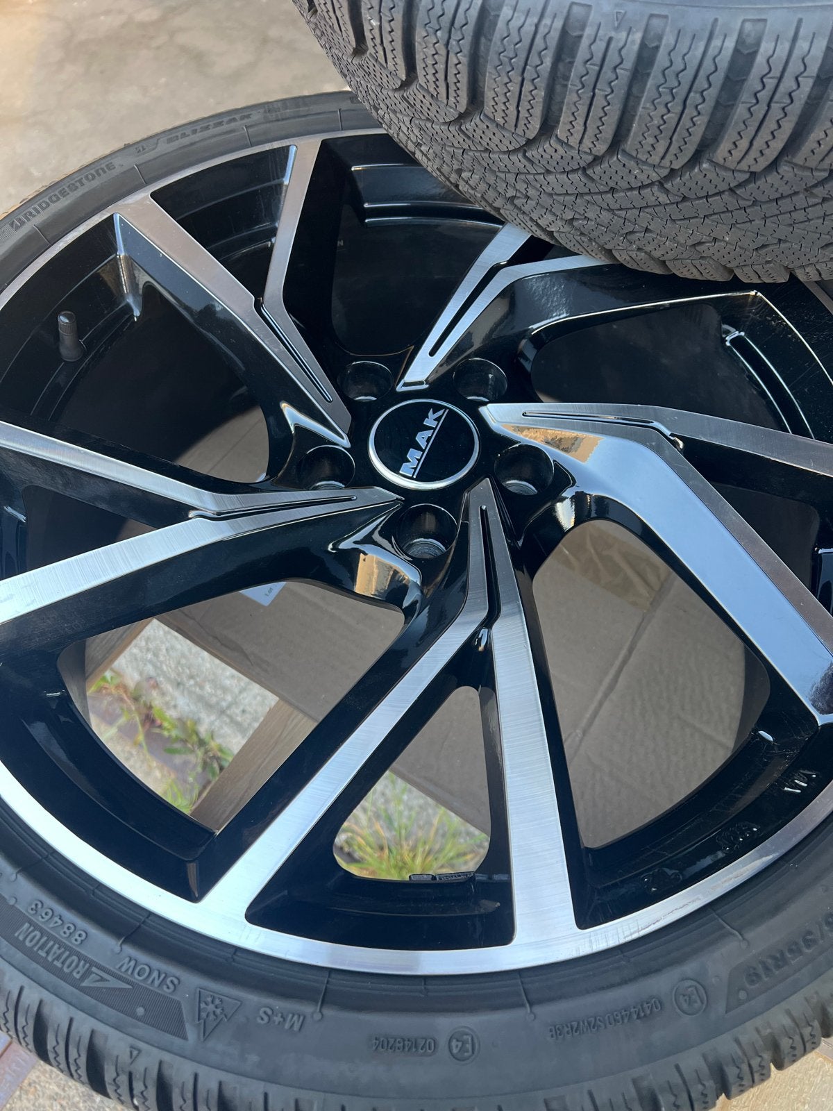 MAK velgen met Bridgestone winterbanden 235/35R19, Gebruikt, Banden en Velgen, Winterbanden, 235 mm