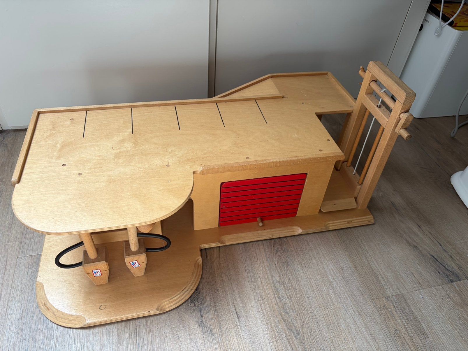Mooie stevige houten garage met tankstation, Ophalen of Verzenden, Gebruikt, Overige typen