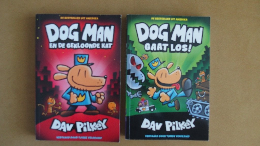 2x Dog Man, Boeken, Ophalen of Verzenden, Zo goed als nieuw, Dav Pilkey, Fictie algemeen