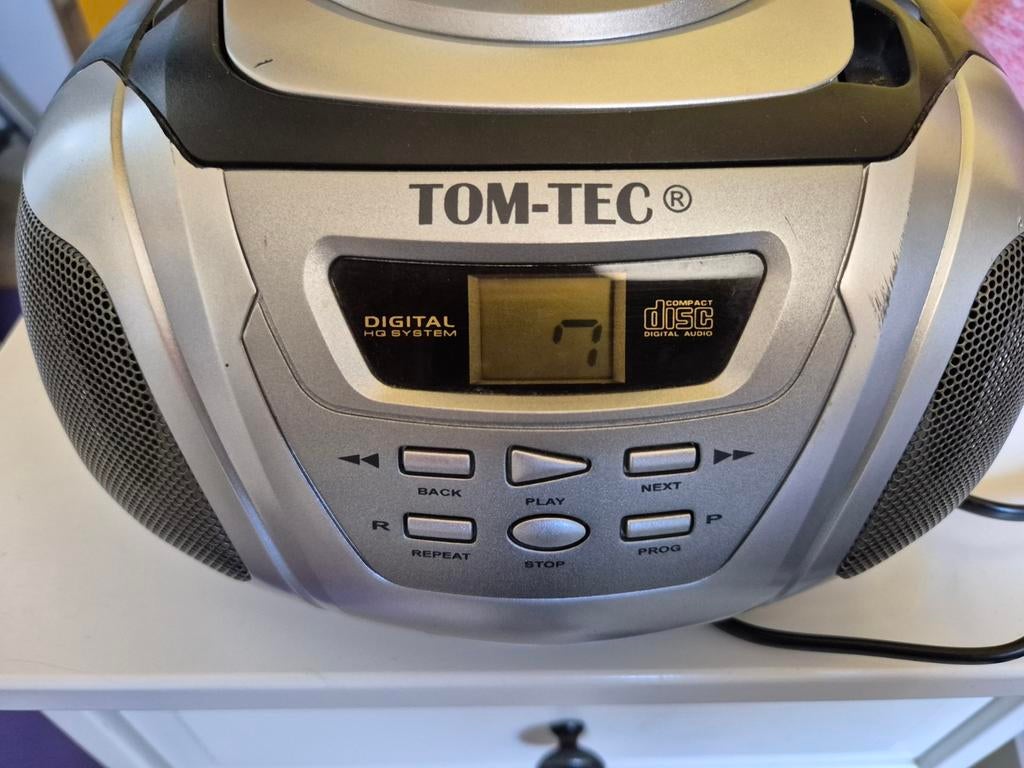 TOM-TEC Draagbare CD-speler - Compact en Functioneel, Ophalen of Verzenden, Gebruikt