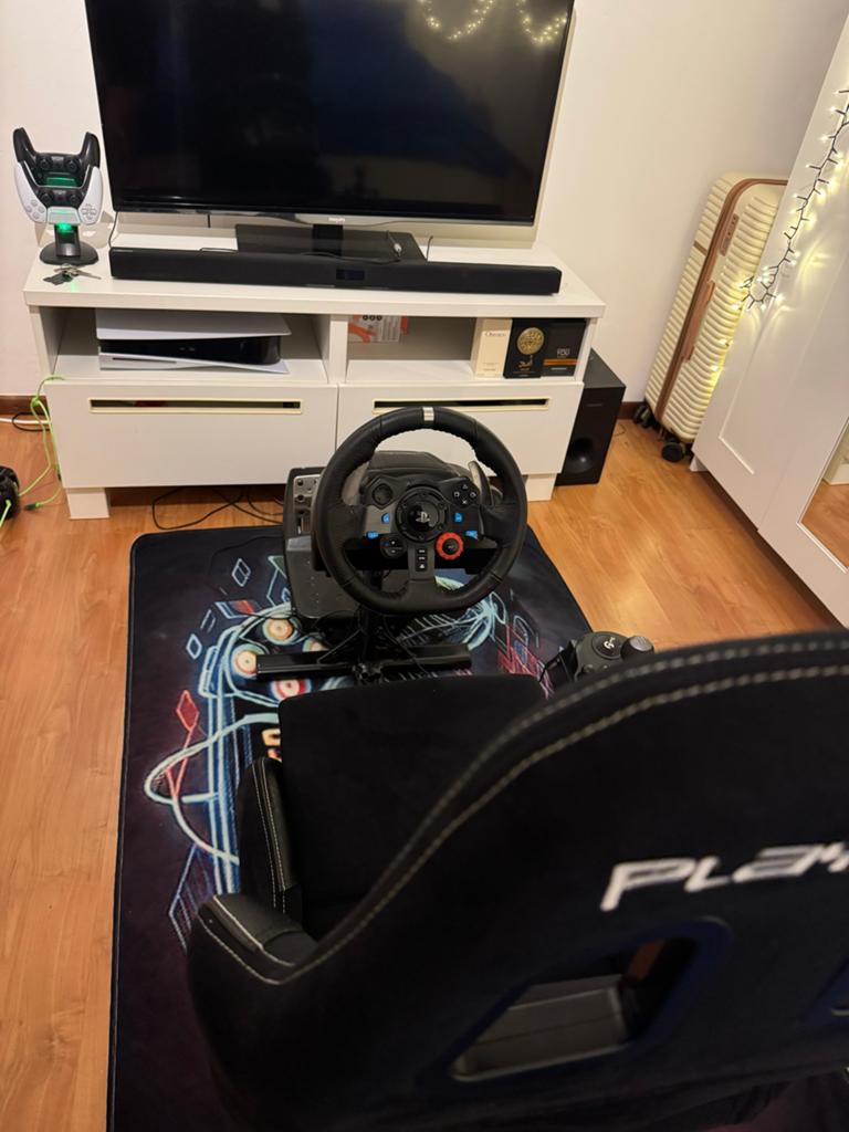 Logitech G29 Driving Force Racing Wheel + Playseat, Ophalen of Verzenden, Zo goed als nieuw