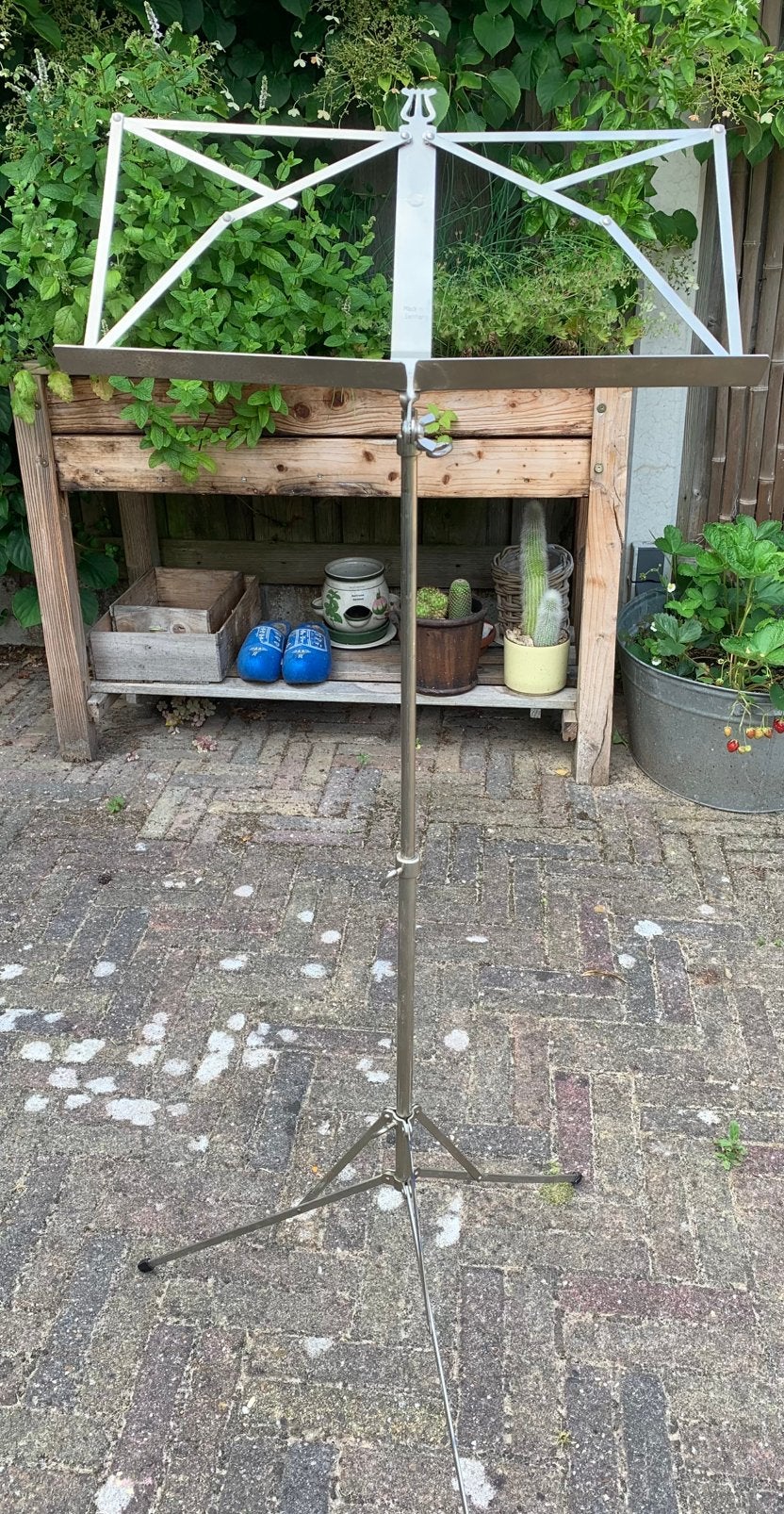 K&M Muziekstandaard standaard stander, Ophalen of Verzenden, Gebruikt, Muziekstandaard