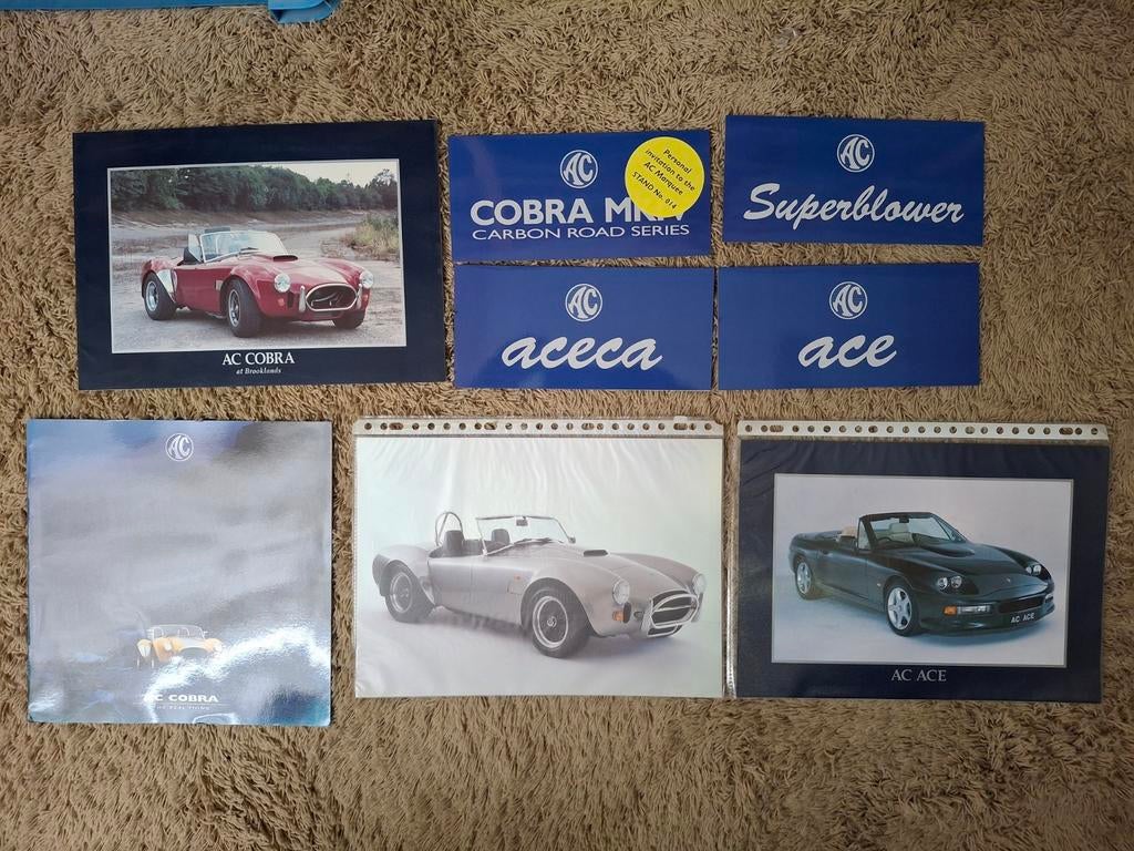Lot autofolders AC Cobra/ACE/ACECA, Verzenden, Zo goed als nieuw, Algemeen