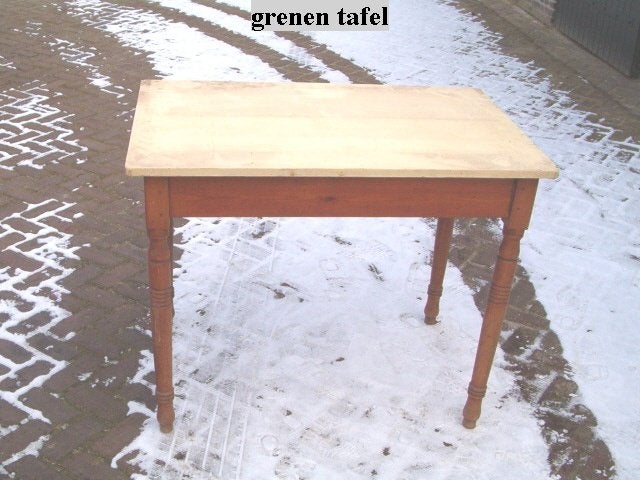 oude tafel grenen  maten  100x70, Ophalen