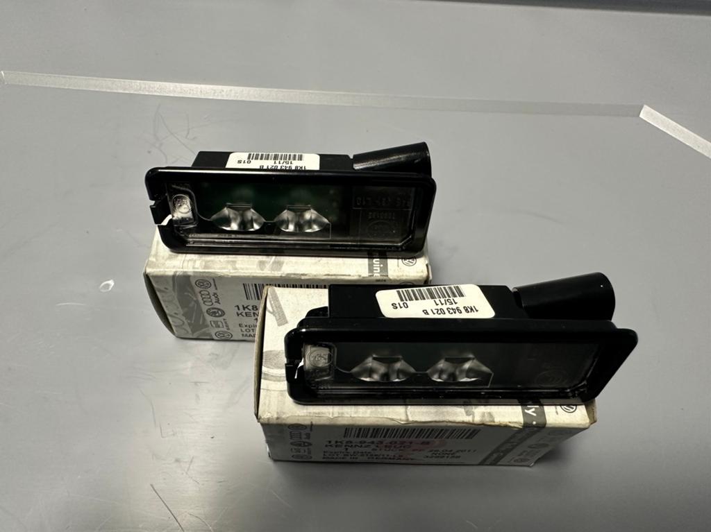 2X Nieuwe Originele LED Kentekenverlichting units 1K8943021B, Auto-onderdelen, Ophalen of Verzenden, Nieuw, Seat