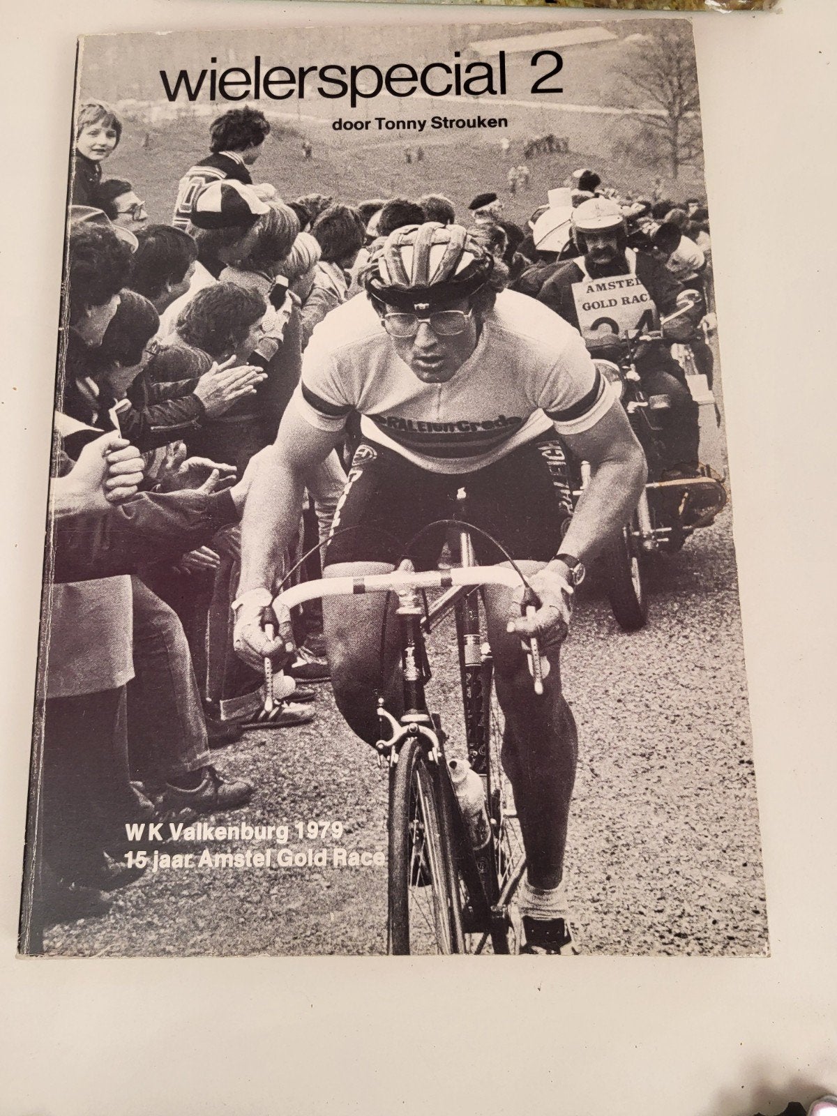 Tonny Strouken boek wielerspecial 2, Gelezen, Ophalen of Verzenden, Tonny Strouken, Lopen en Fietsen