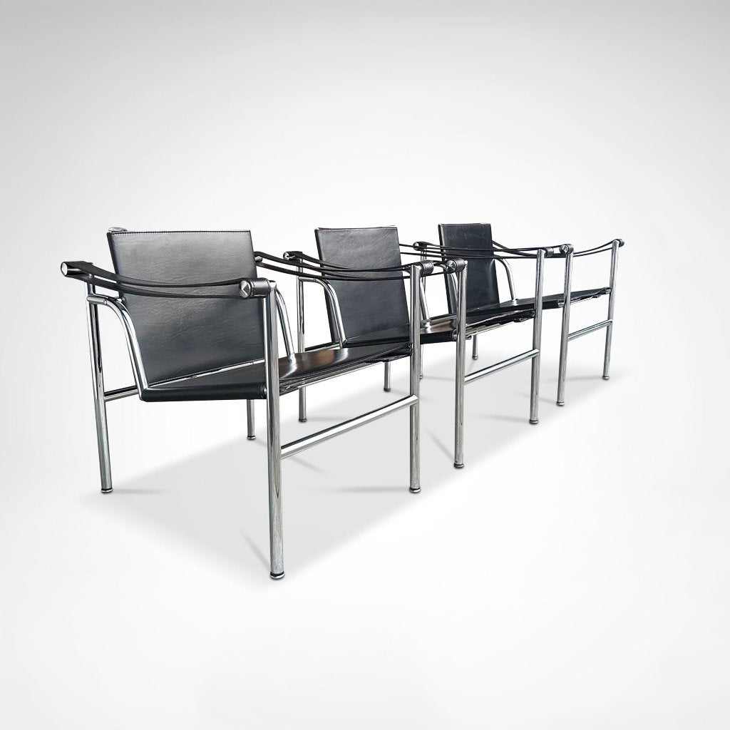LC1 fauteuils | Le Corbusier | Cassina 1980s | zwart leer, Ophalen, Gebruikt, Bauhaus, Drie
