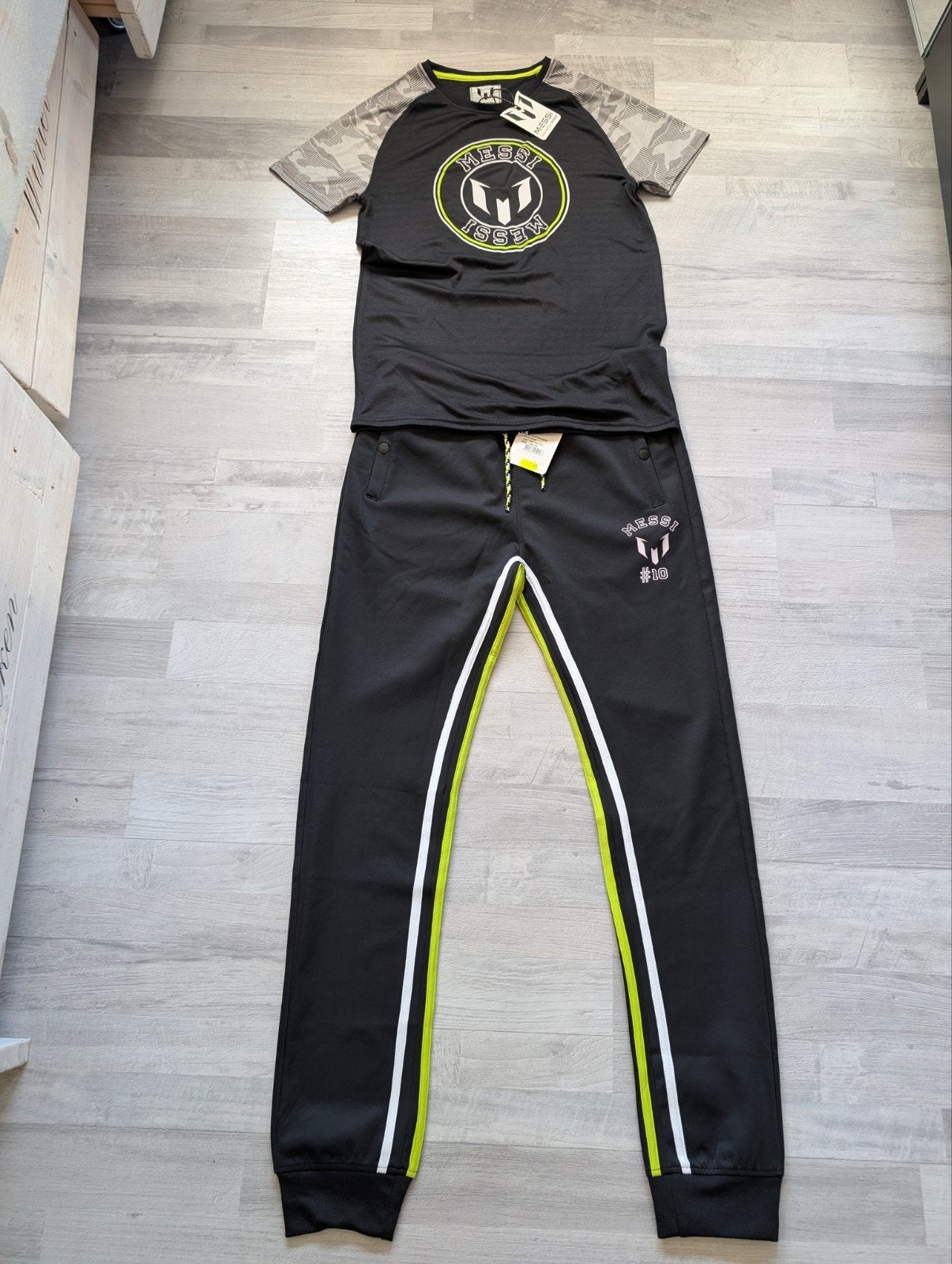 Messi Trainingspak Jongens - Zwart met Neon Details maat 176, Ophalen of Verzenden, Nieuw, Messi, Jongen