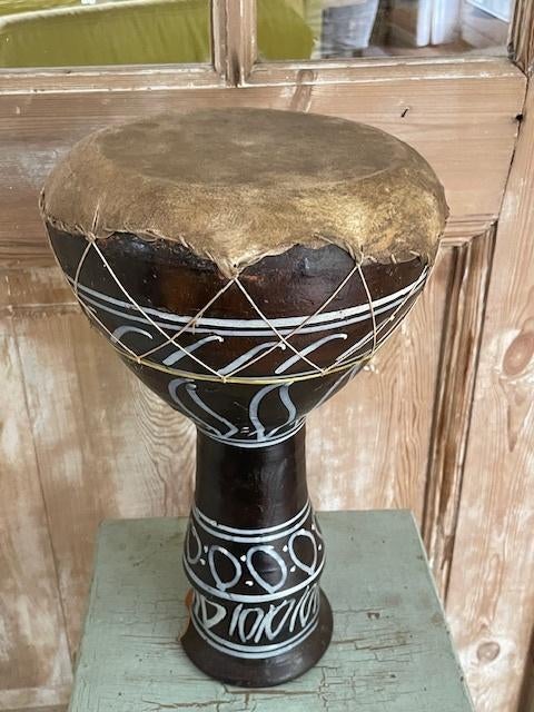 Tradionele Afrikaanse Djembé trommel. Aardewerk terracotta., Muziek en Instrumenten, Percussie, Ophalen, Gebruikt, Overige soorten