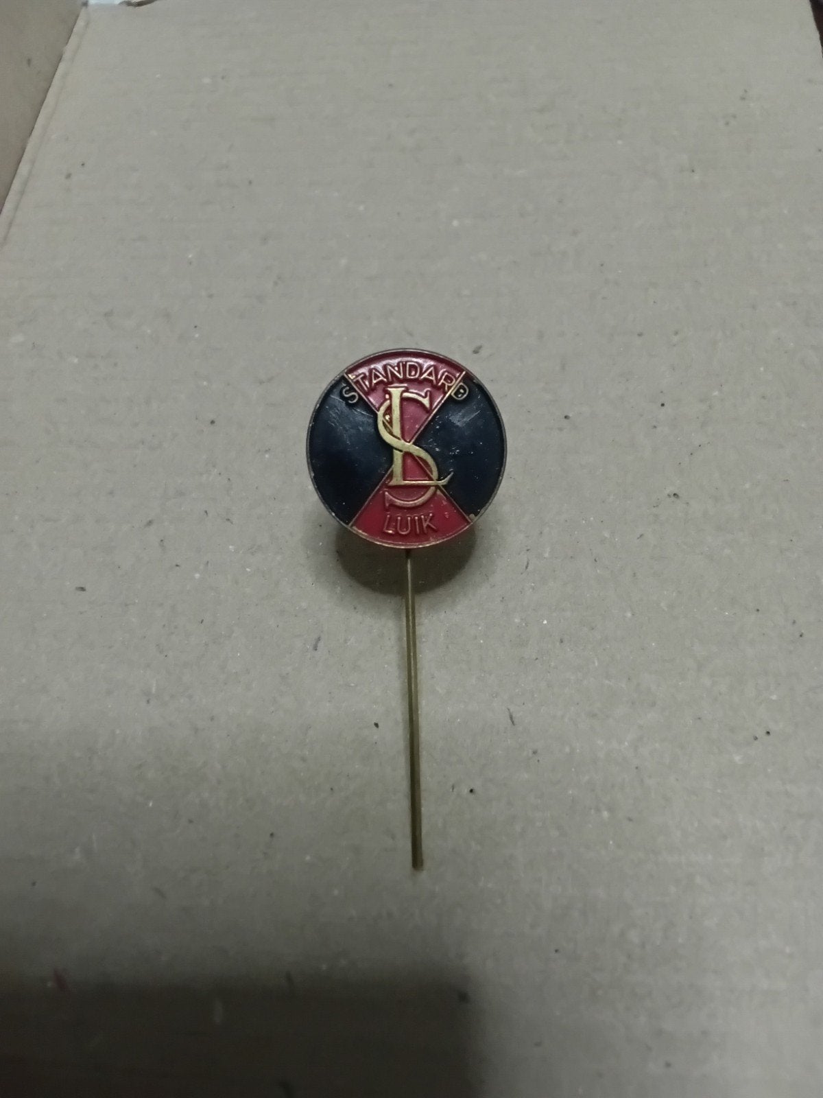 speldje van " Standard Luik ", Verzamelen, Speldjes, Pins en Buttons, Ophalen of Verzenden, Zo goed als nieuw, Merk