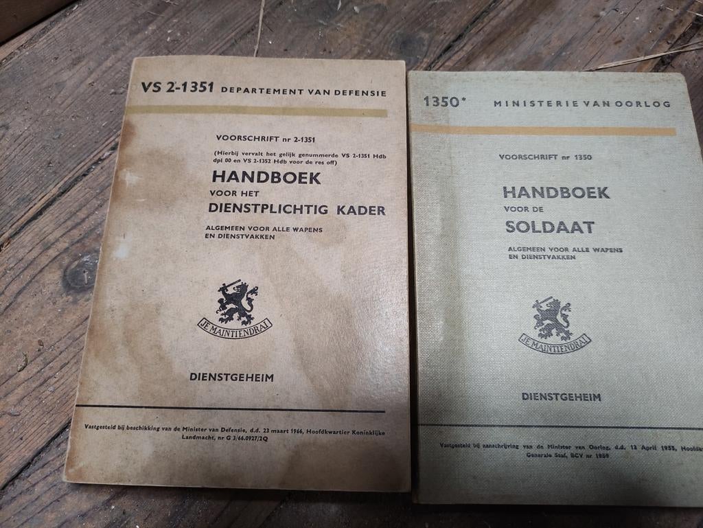 Handboek voor de soldaat en het dienstplicht, Boeken, Oorlog en Militair, Ophalen of Verzenden, 1945 tot heden, Gelezen, Landmacht