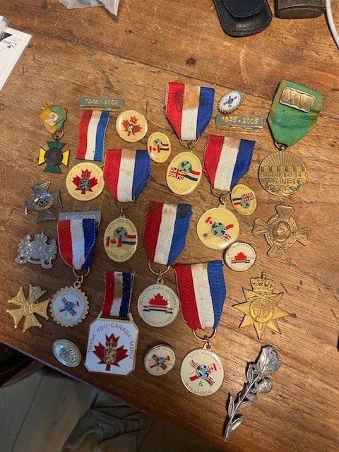 Diverse Militaire Medailles, Ophalen of Verzenden, Landmacht, Nederland, Lintje, Medaille of Wings