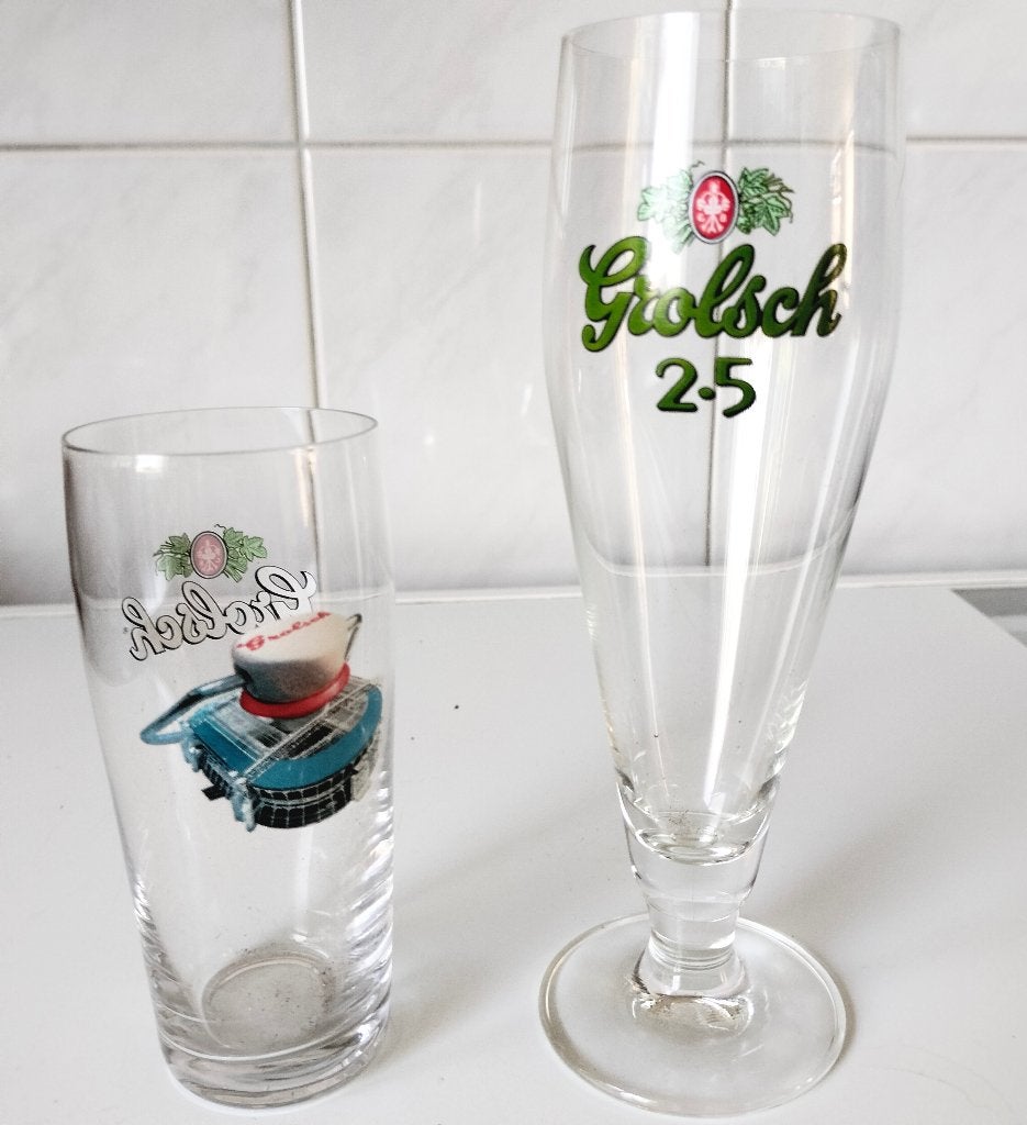 2 Grolsch glazen Arena en Tulpmodel 2,5%, Ophalen of Verzenden, Zo goed als nieuw, Glas of Glazen, Grolsch