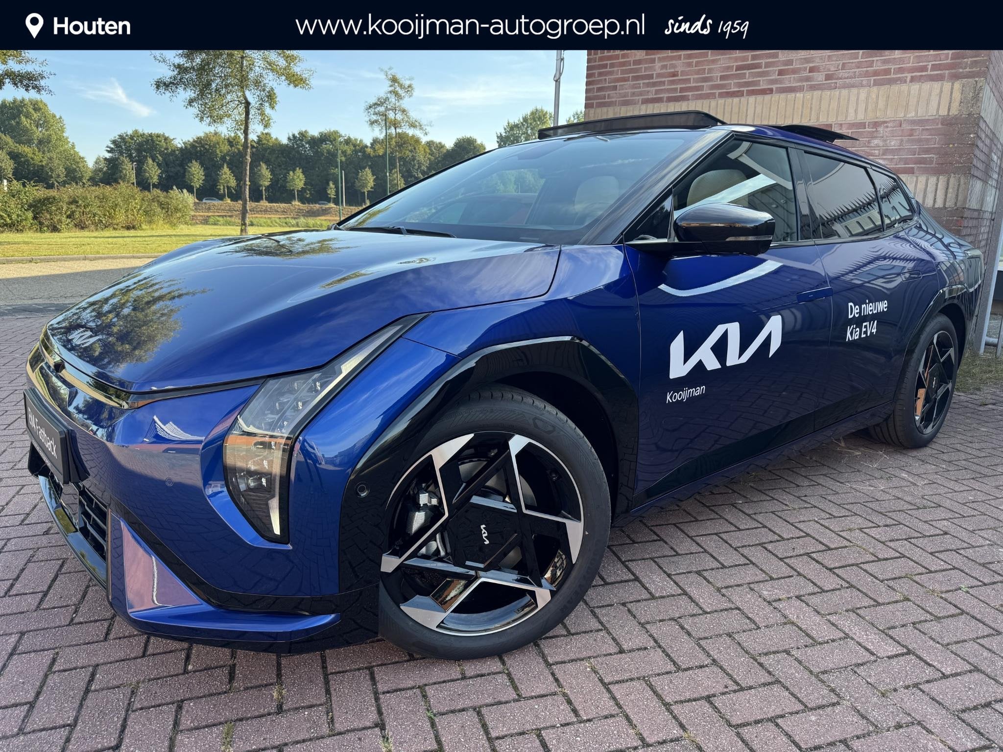 Kia EV4 Fastback GT-PlusLine 81.4 kWh Nu Beschikbaar voor Pr, Auto's, 81 kWh, 612 km, Parkeerassistent, Blauw