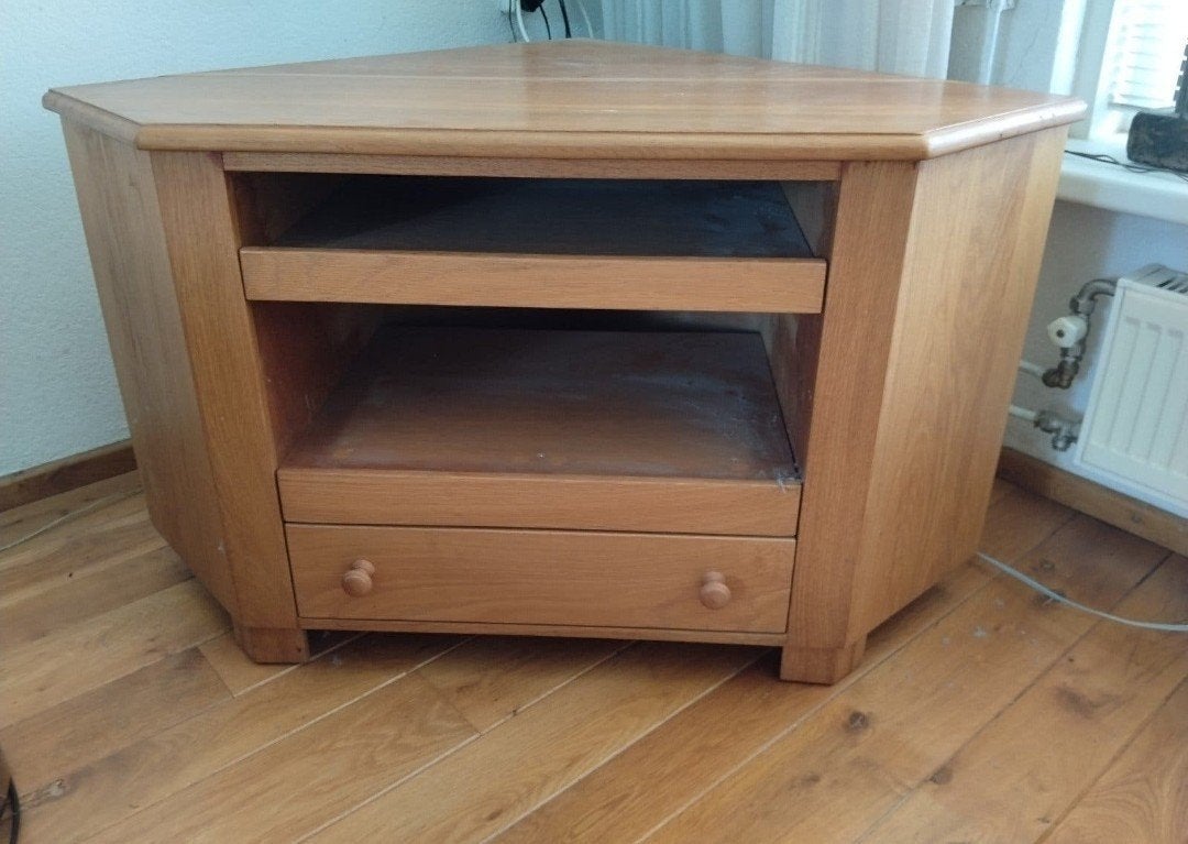TV kastje hoekkastje, Ophalen, Eikenhout
