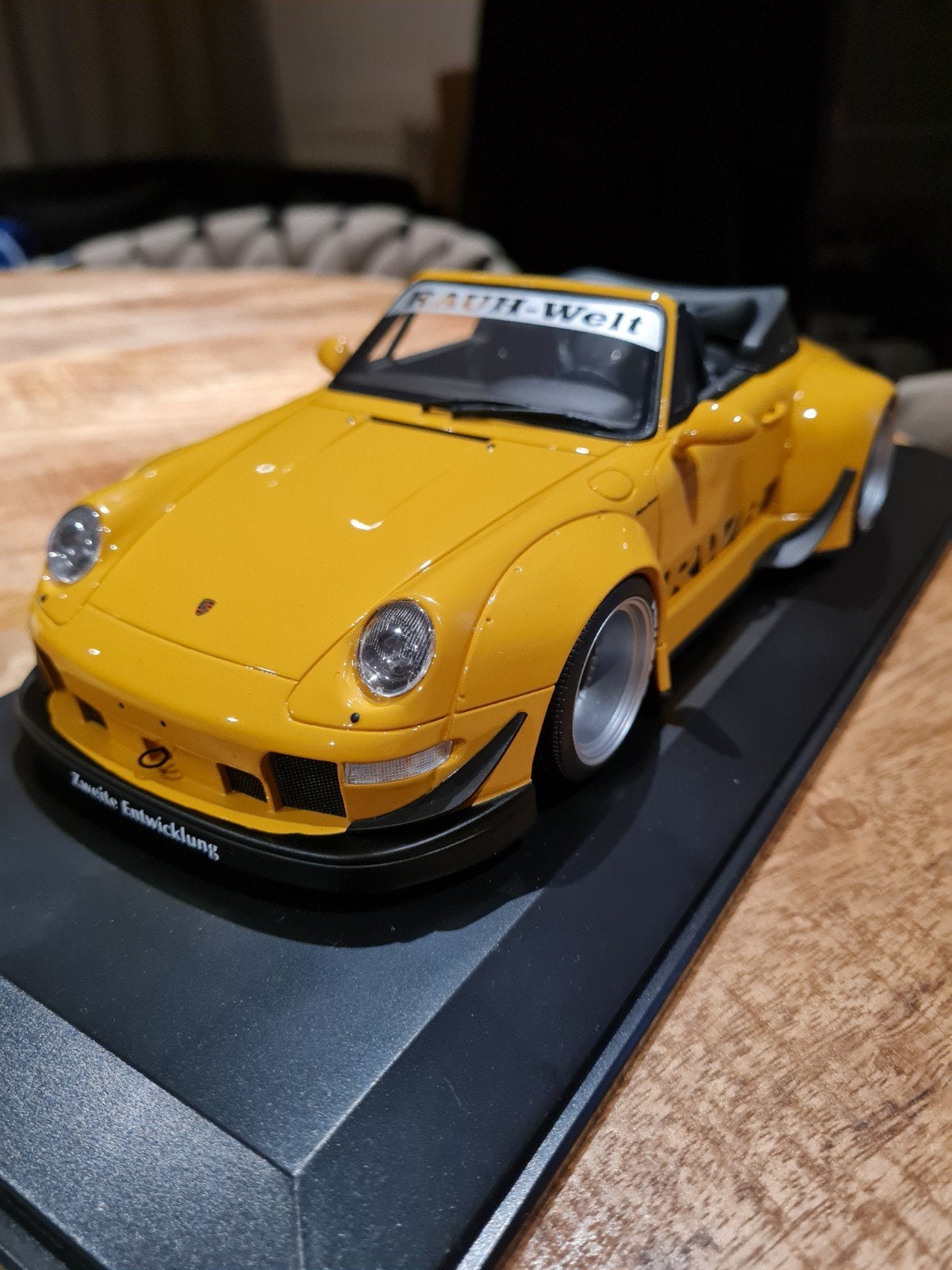 Porsche 911 Carrera 1:18 GT spirit, Hobby en Vrije tijd, Modelauto's | 1:18, Ophalen, Zo goed als nieuw, Auto, Overige merken