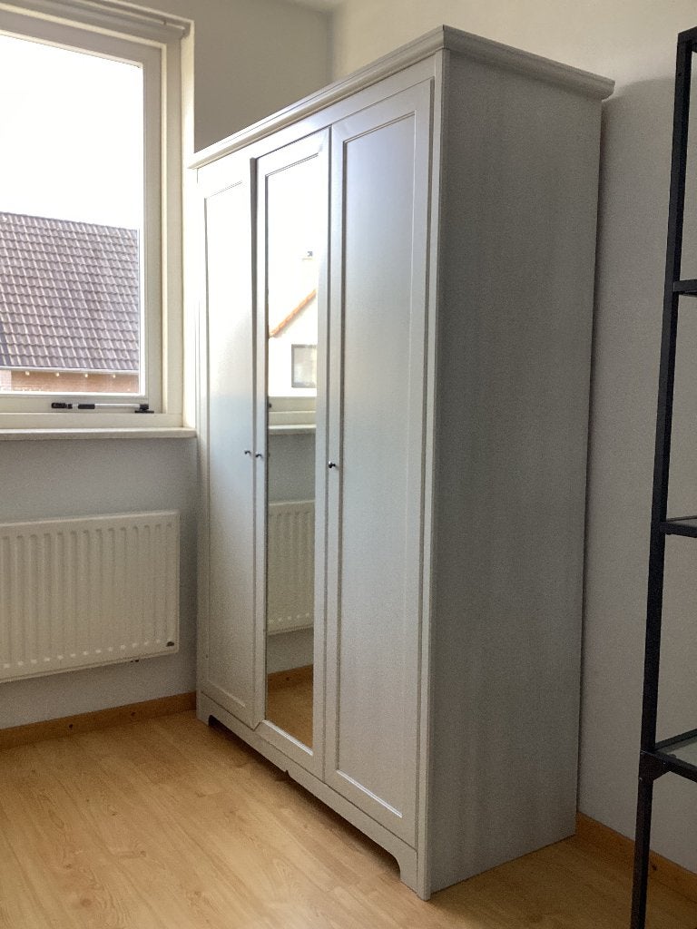Slaapkamerkast kinderkamer, Ophalen, Met deur(en), Gebruikt, 100 tot 150 cm