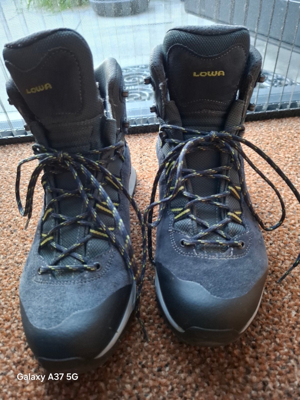 Lowa Wandelschoenen - Maat EU 42 - Zo goed als nieuw, Sport en Fitness, Bergsport en Wandelen, Ophalen of Verzenden, Zo goed als nieuw