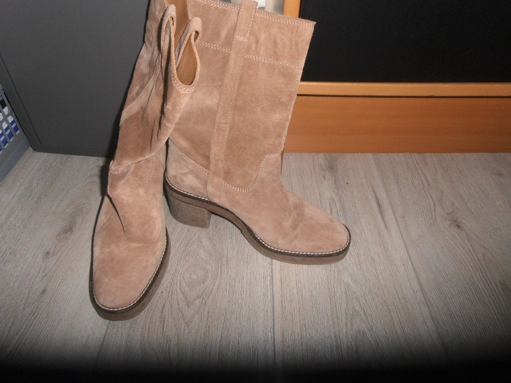 Alpe 40 suede laarzen 40 met spekzool, Kleding | Dames, Schoenen, Hoge laarzen, Bruin, Alpe, Ophalen of Verzenden