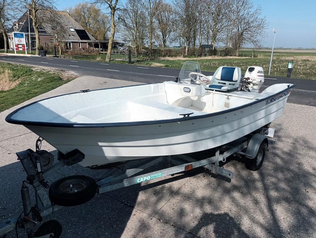 Console boot met trailer en motor, Watersport en Boten, Vis- en Consoleboten, 10 tot 30 pk, Ophalen of Verzenden, Zo goed als nieuw