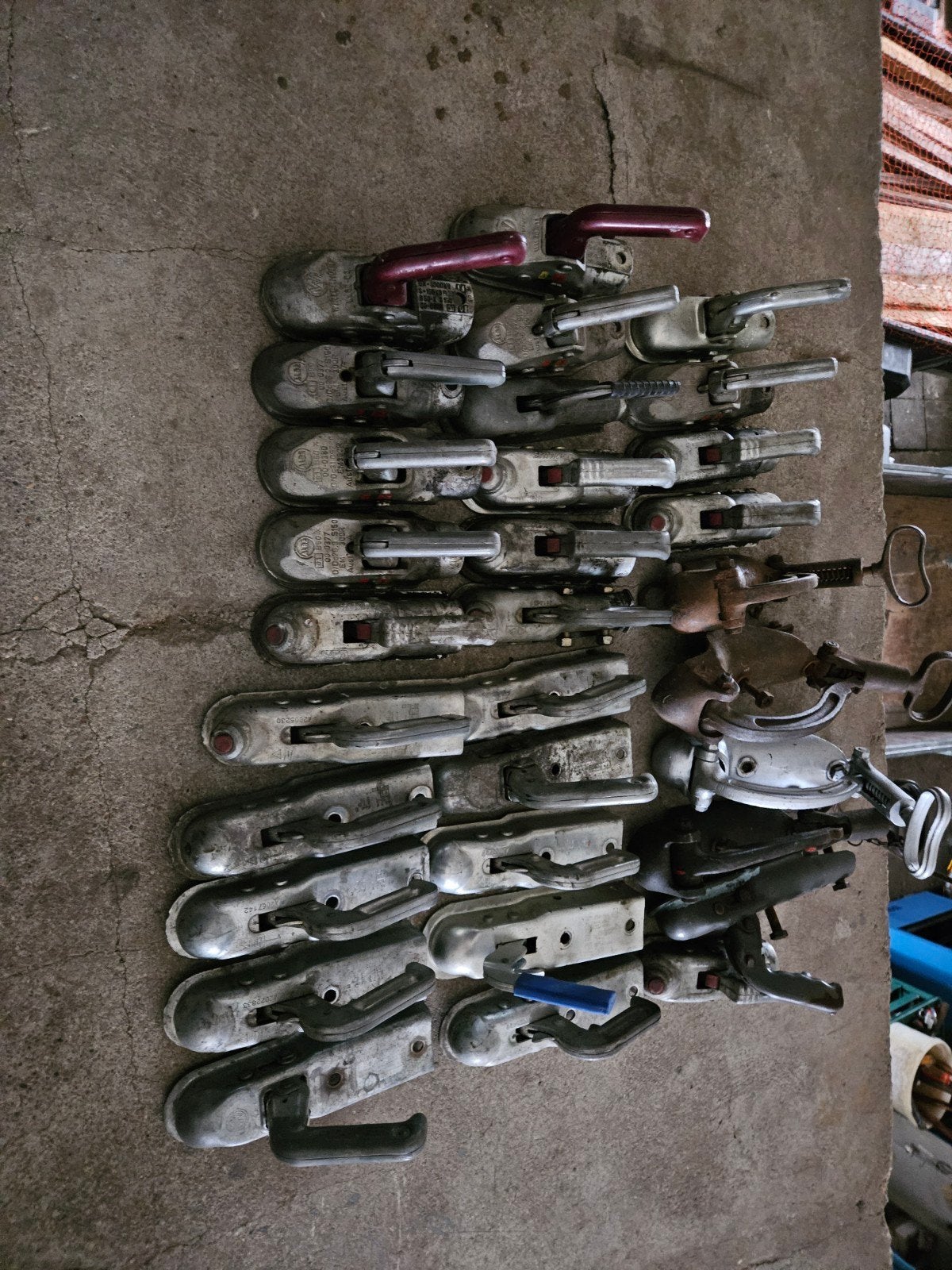 29 koppelingen voor aanhangwagens, Ophalen, Gebruikt