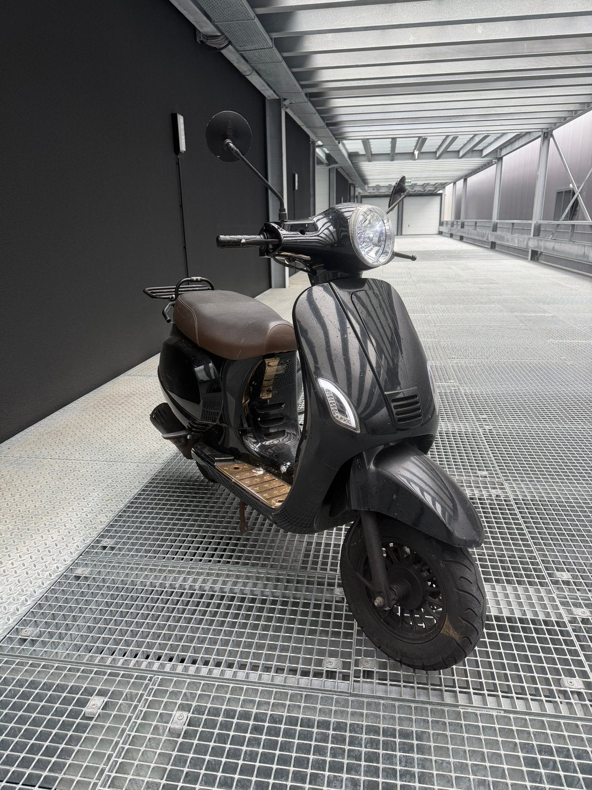 AGM VX50 Injectie Scooter - Rijdt goed, kleine mankementen, Ophalen of Verzenden, Gebruikt, Maximaal 45 km/u, Benzine