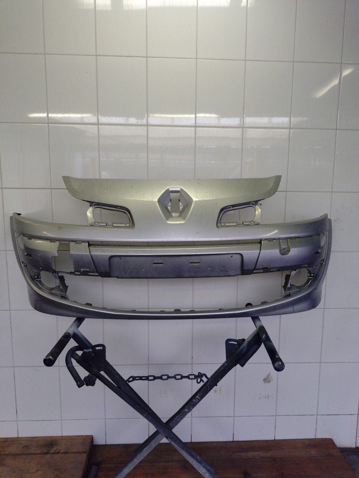 Voorbumper Renault Modus (2004-2008) Zilver, Auto-onderdelen, Ophalen of Verzenden, Linzer autos, T,77, 5r62gj
