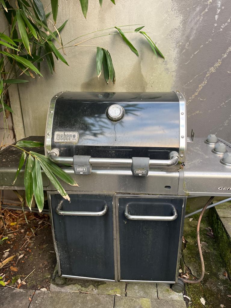 Weber Genesis Gasbarbecue - Gebruikt, Ophalen, Gebruikt