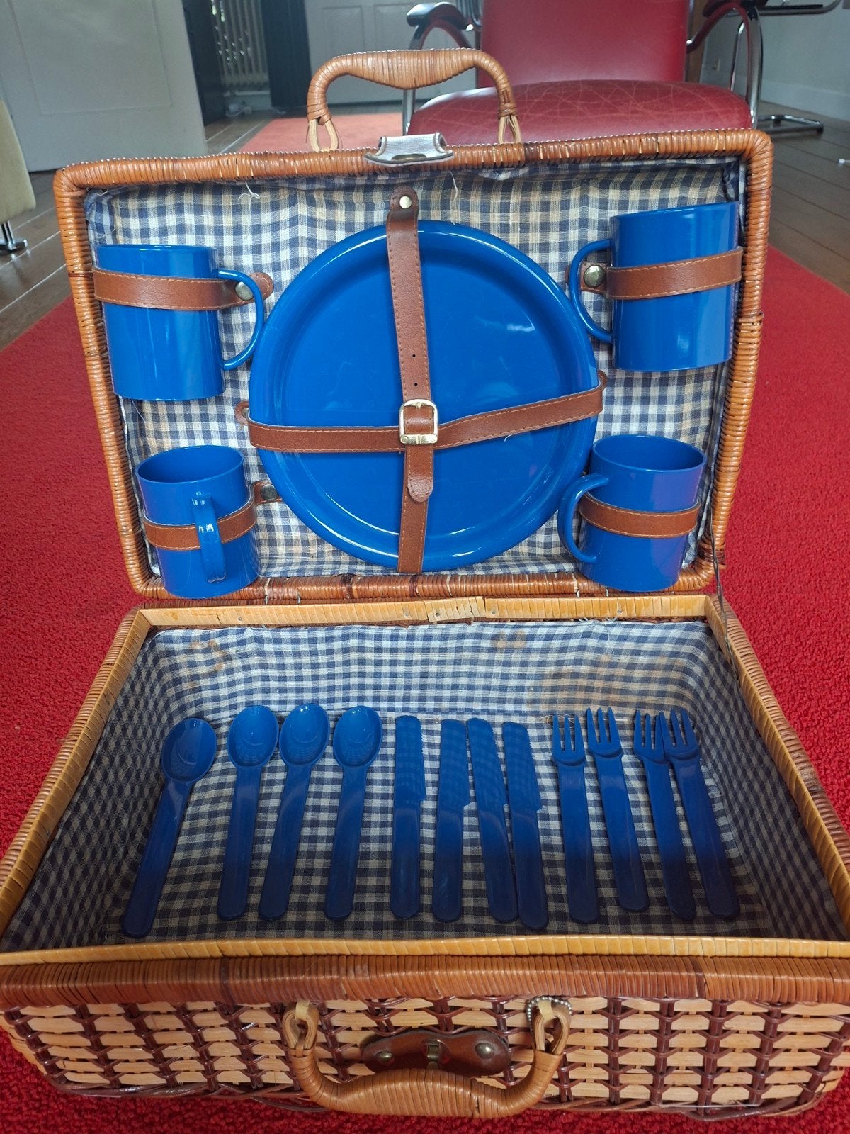 Picknickmand, Ophalen, Nieuw