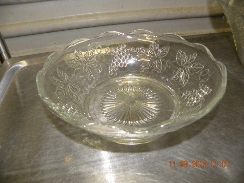 Fruitschalen van bewerkt en gedecoreerd glas, 2 stuks, Ophalen of Verzenden, 'T Olde Gre-j, Info@toldegrej.nl, Endepoelstraat 20f Didam