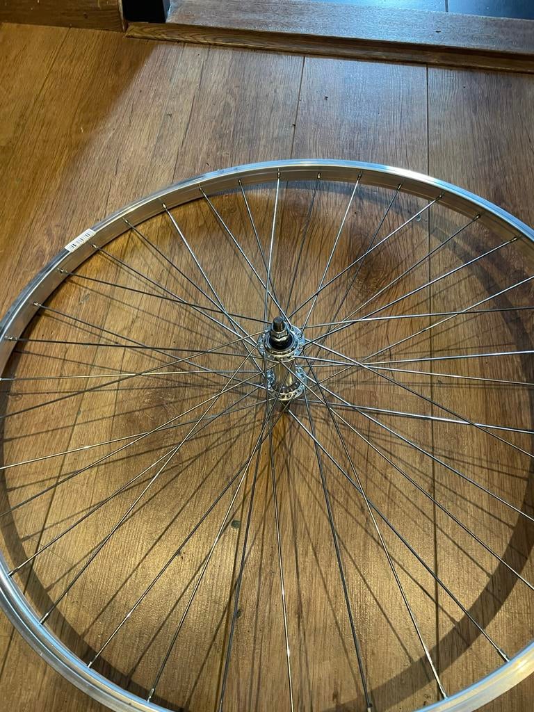 28 inch voorwiel, Fietsen en Brommers, Fietsonderdelen, Wiel, Nieuw, Ophalen of Verzenden, Aluminium