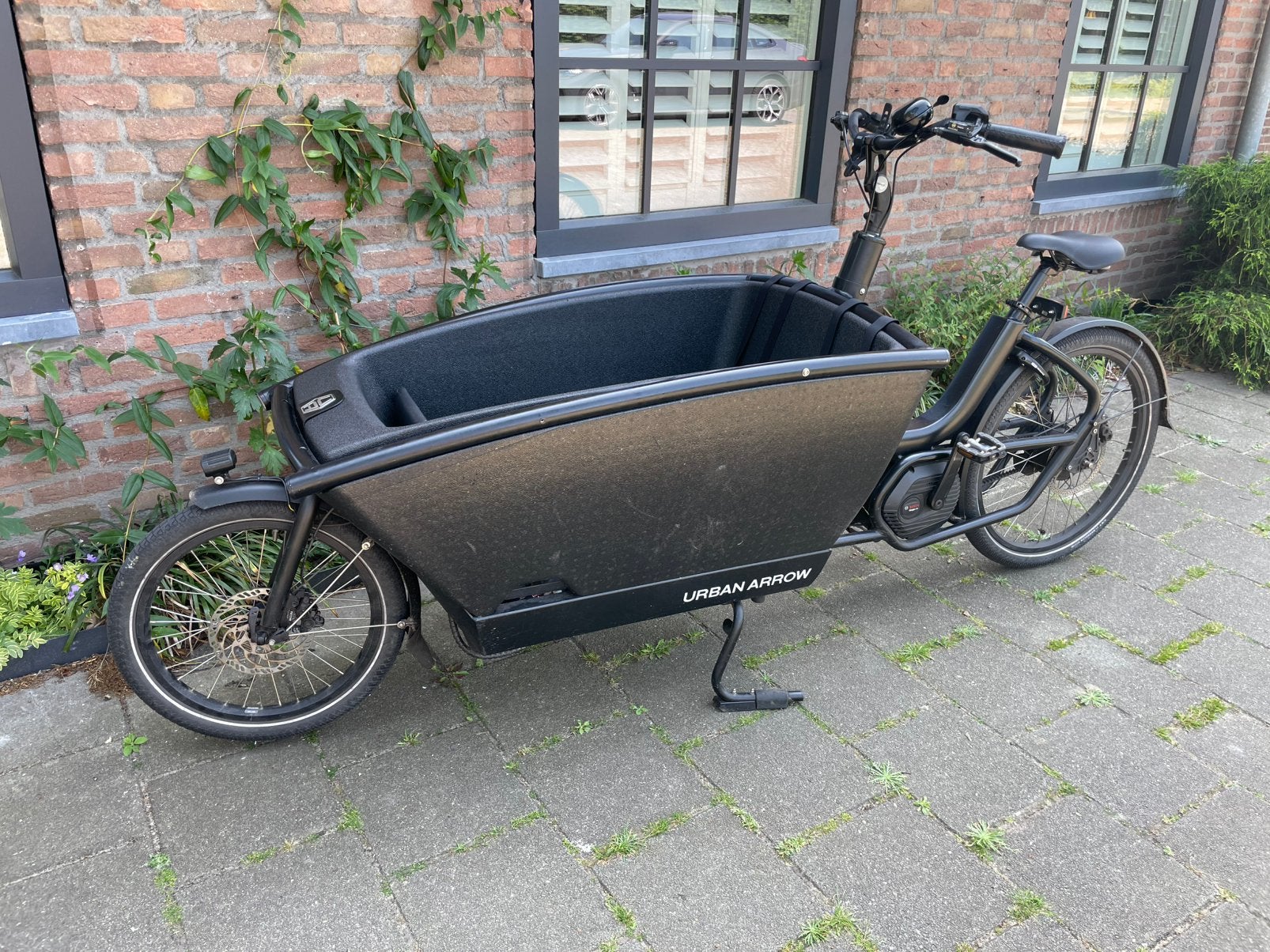 Urban Arrow, Fietsen en Brommers, Fietsen | Bakfietsen, 3 kinderen, Elektrisch, Zo goed als nieuw, Schijfrem