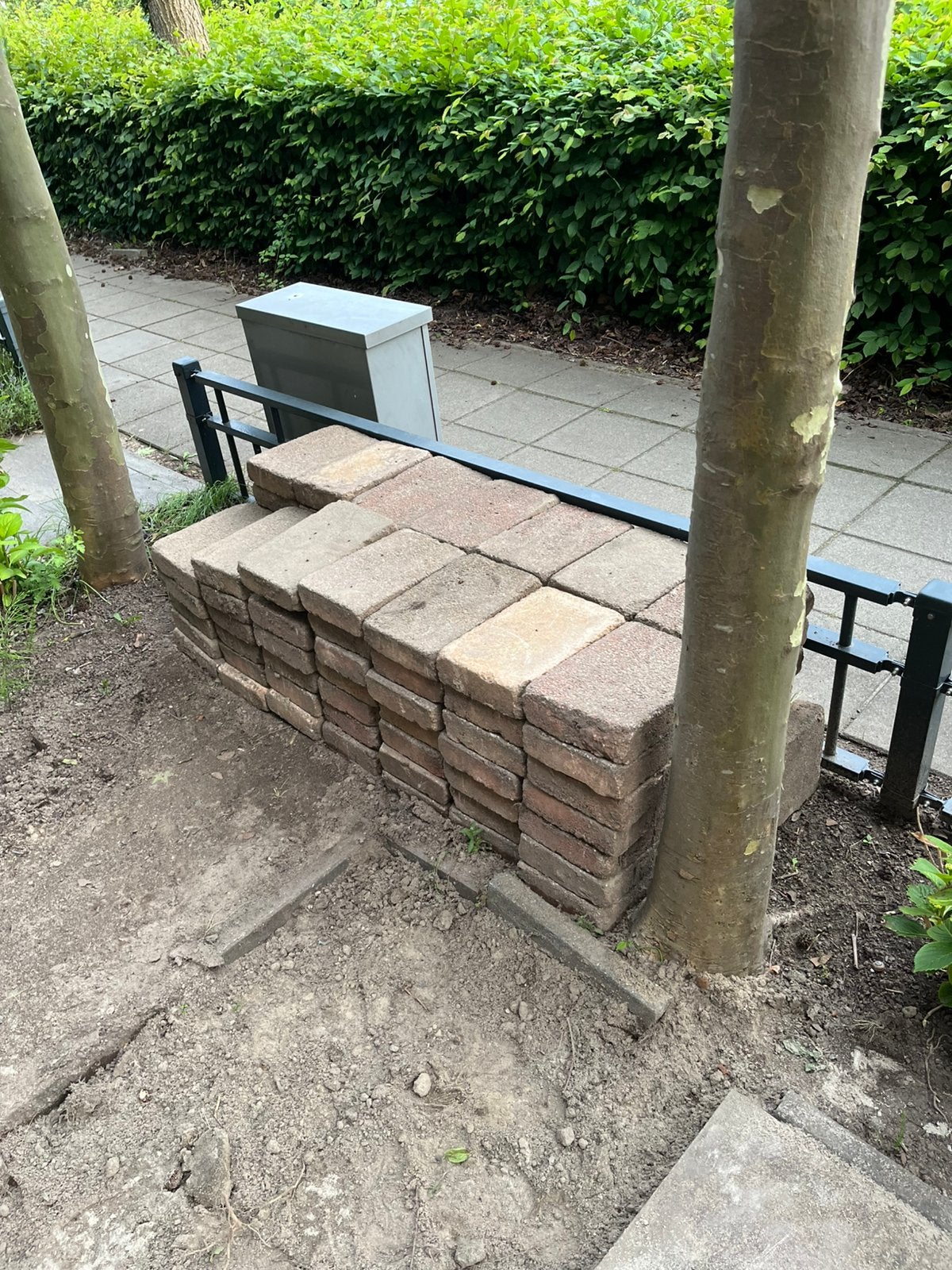 Gratis Stenen, Ophalen, Zo goed als nieuw, Beton, Terrastegels