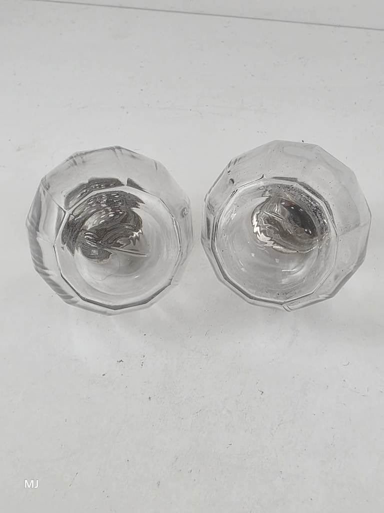 Glazen peper en zout stel met zilveren dop              Z120, Ophalen of Verzenden