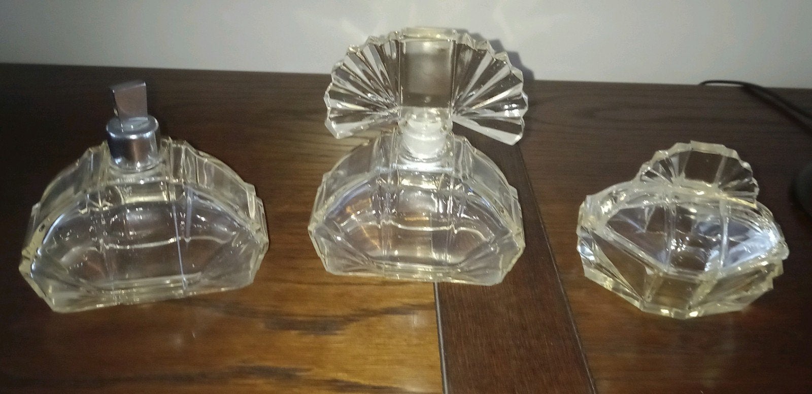 Vintage Parfumflesjes, sieradendoosje Art Deco. 3 delig Glas, Antiek en Kunst, Ophalen